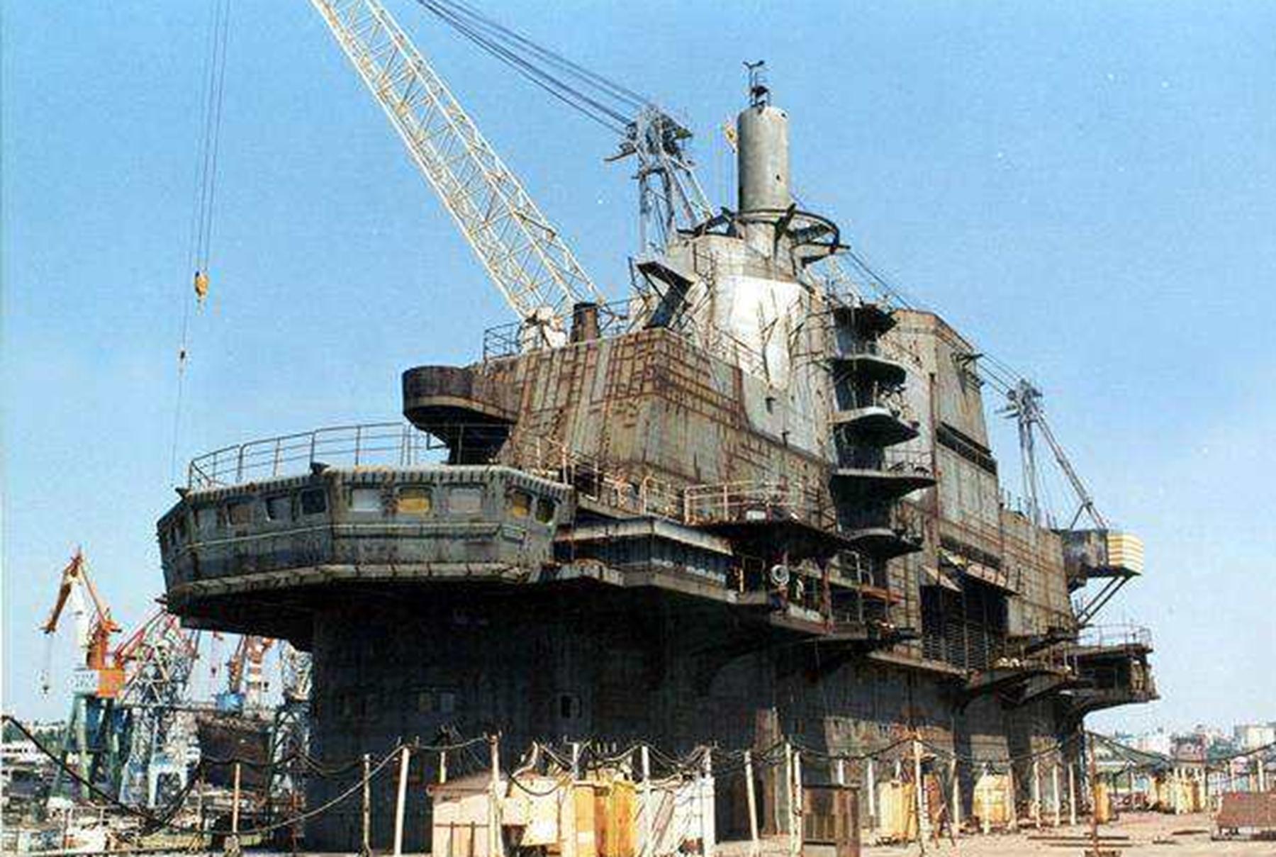 瓦良格号建造年份探究,瓦良格号建造年份揭秘