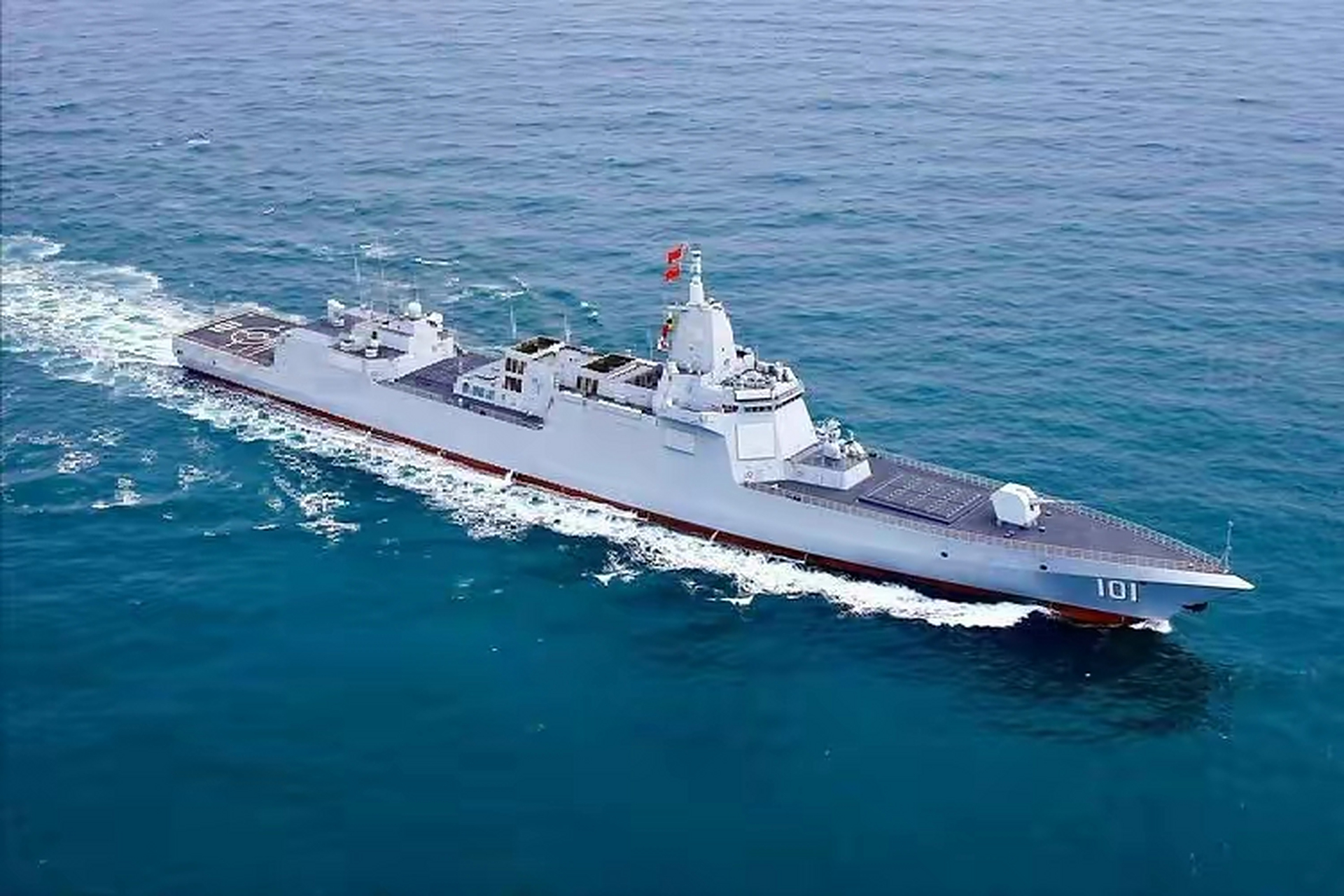 中国海军新一代战舰，055型驱逐舰的崛起与意义，中国海军新星，055型驱逐舰的崛起及其意义