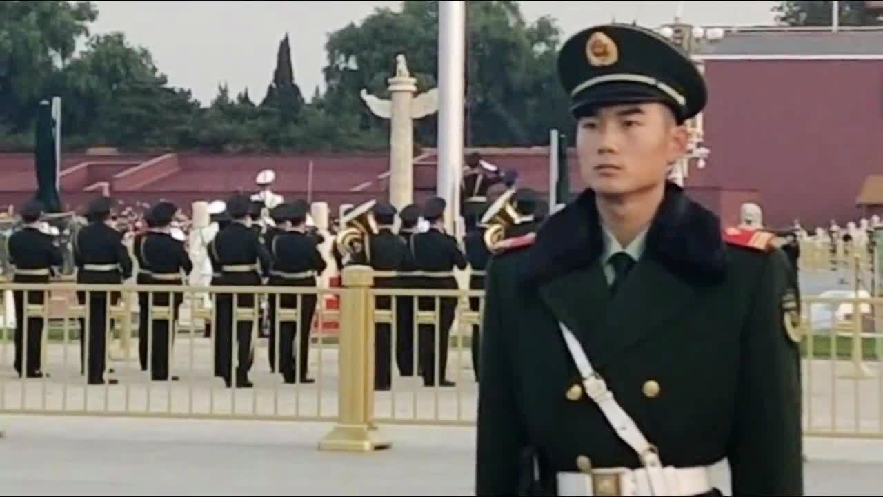 三军仪仗队视频完整版升国旗，荣耀与尊严的象征，三军仪仗队升国旗完整版，荣耀与尊严的展现