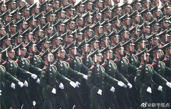胜利日大阅兵，攻坚英雄连英模部队方队的荣耀时刻，胜利日大阅兵，攻坚英雄连英模部队方队的荣耀瞬间