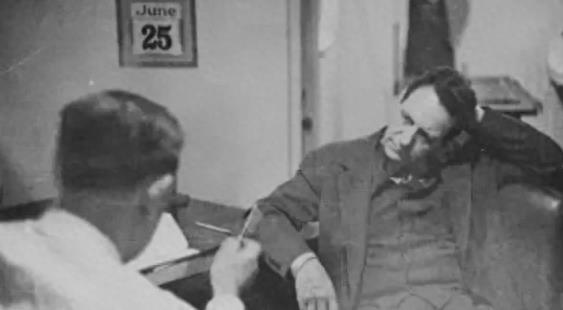 为什么28岁的他仍然选择留在部队当兵，28岁他选择留在部队的原因揭秘