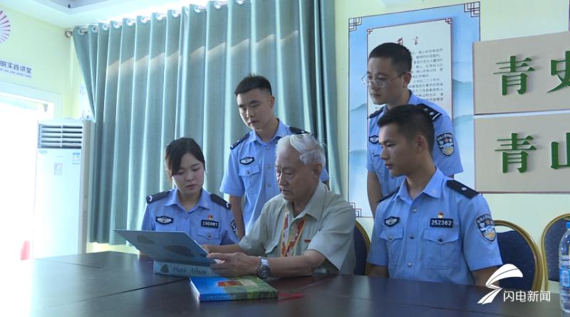 香港市民眼中的驻港阅兵,荣耀与责任的见证,香港市民眼中的驻港阅兵,荣耀与责任的交织展现