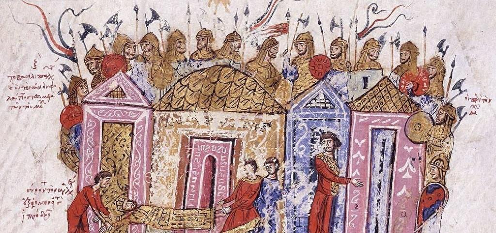 瓦良格号的作用,历史与现状的考察,瓦良格号的功能演变与历史现状考察