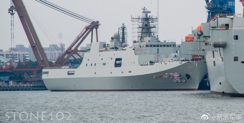 揭秘中国海军,关于071船坞登陆舰的奥秘与实力——多少艘揭秘,揭秘中国海军071船坞登陆舰的实力与数量揭秘