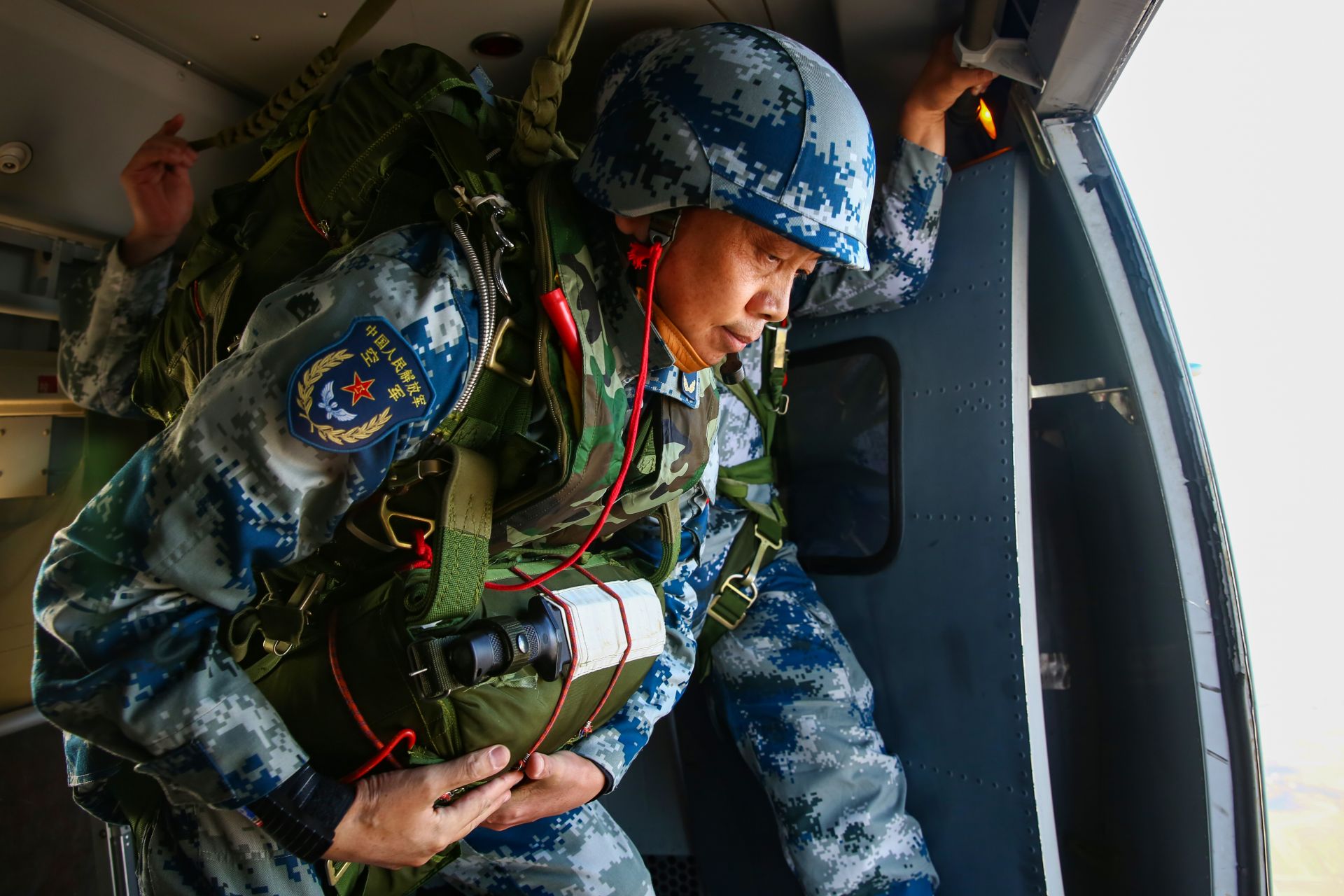 空降兵第15军43旅，荣耀与使命的交织，空降兵第15军43旅，荣耀与使命的辉煌交织