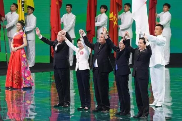 探索未来澳门彩票文化，2025年新澳门必开32期一肖的奥秘，澳门彩票文化未来探索，揭秘新澳门必开生肖彩票奥秘