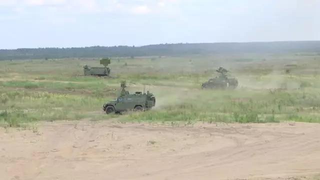 强5攻击机的飞行速度与战术优势分析,强5攻击机飞行速度与战术优势解析