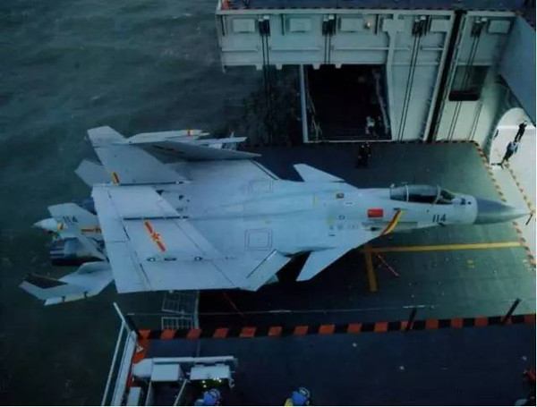 歼-15机炮型号，中国海军航空兵力量的重要支柱，歼-15机炮型号，中国海军航空兵力量的核心支柱