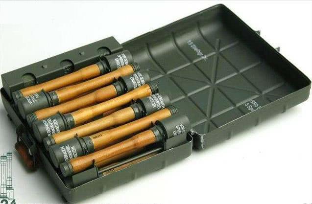 全面解析67式木柄手榴弹,历史背景、设计特点与实战价值,揭秘67式木柄手榴弹,历史背景、设计特色与实战价值全解析