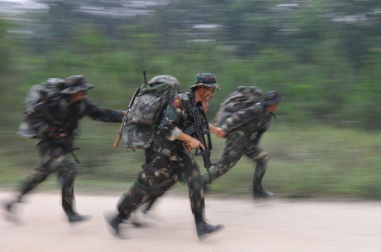委内瑞拉猎人学校训练视频,揭示军事训练的独特之处,委内瑞拉猎人学校训练揭秘,独特军事训练之旅
