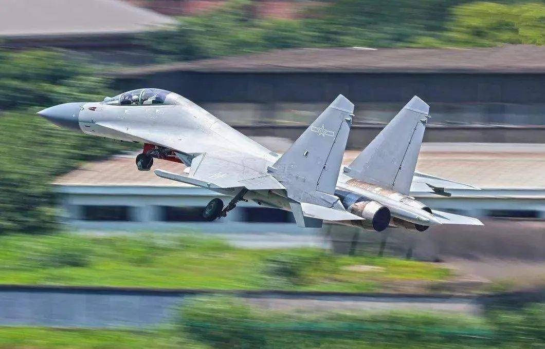 歼-16的超音速性能解析,歼-16超音速性能深度解析