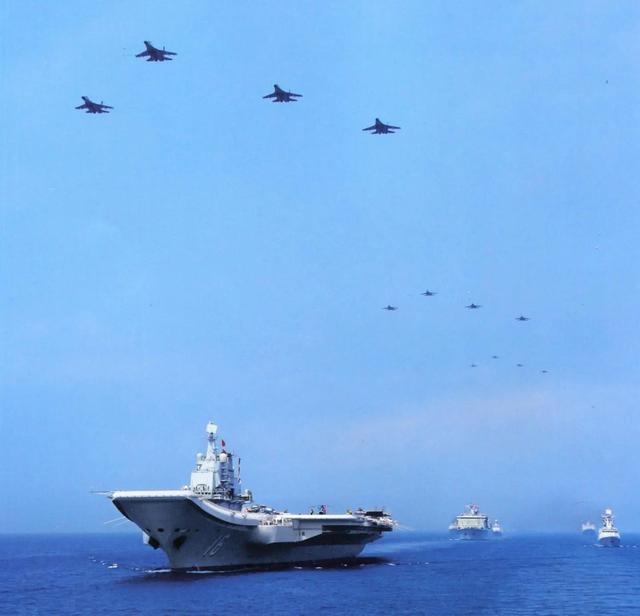 辽宁舰航母编队出海，展示中国海军力量的崛起，辽宁舰航母编队出海，彰显中国海军力量的崛起