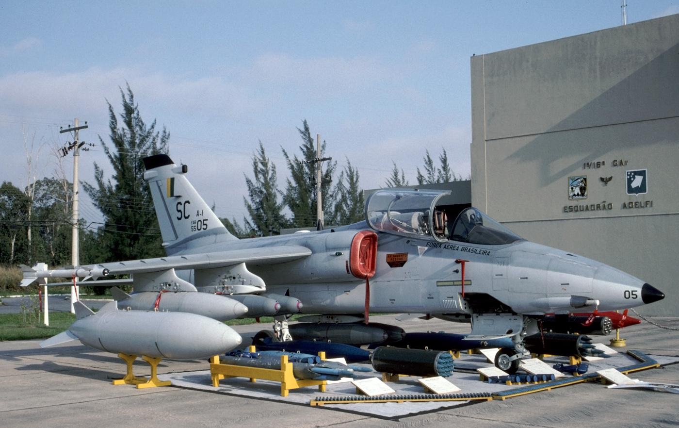 强5攻击机的载重能力，深入解析其可携带重量，深入解析强5攻击机的载重能力与可携带重量