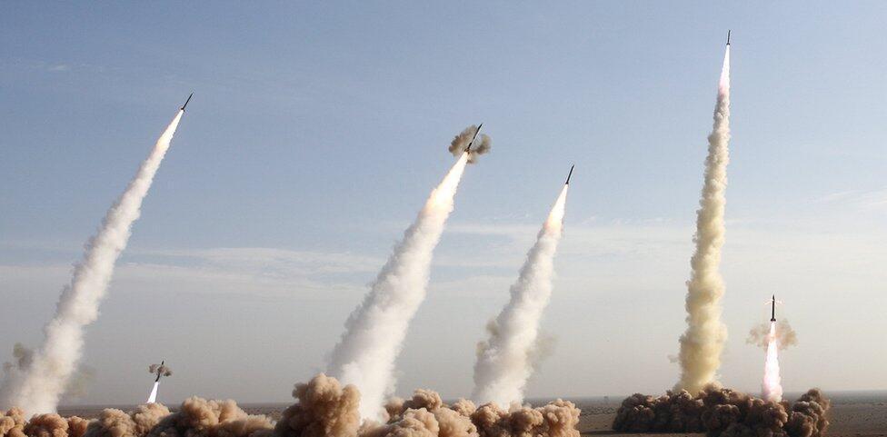 DF-21D导弹，揭秘中国新型反舰导弹的百科知识，揭秘中国新型反舰导弹DF-21D的百科知识