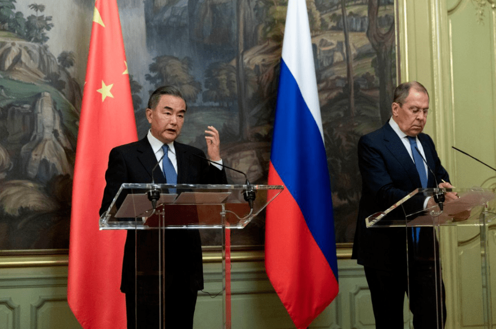 俄方曾提醒中方，深化合作与对话的重要性，中俄深化合作与对话的重要性，俄方提醒与中方共谋发展之路