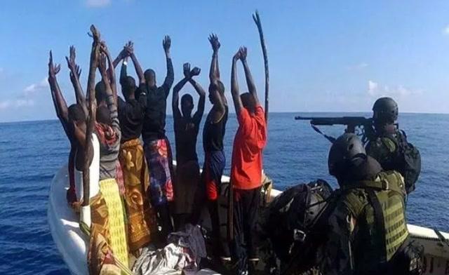 昆仑山舰,驱离海盗的英勇卫士,昆仑山舰,海盗驱逐的英勇卫士