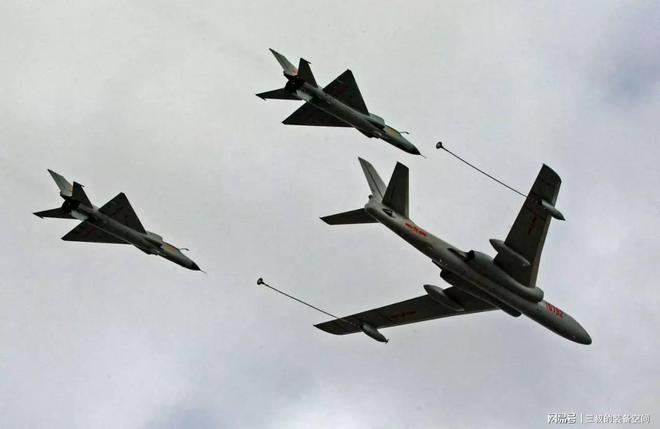 歼-15空中加油管,技术革新与军事力量的提升,歼-15空中加油管,技术革新助推军事力量飞跃