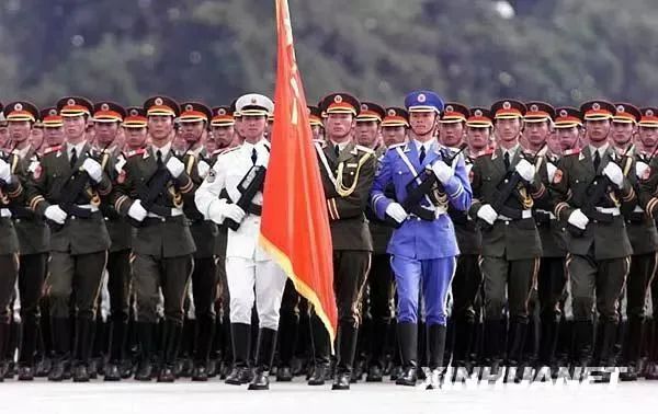 三军仪仗队最新图片,展现荣耀与力量,三军仪仗队风采展示,荣耀与力量的瞬间图片纪实