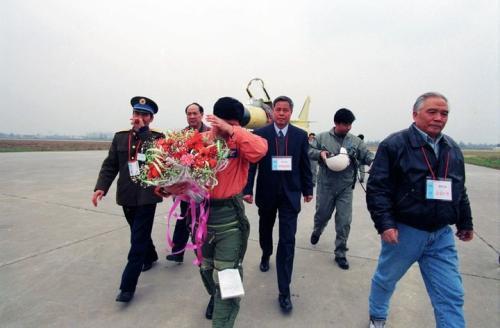 荣耀与力量象征