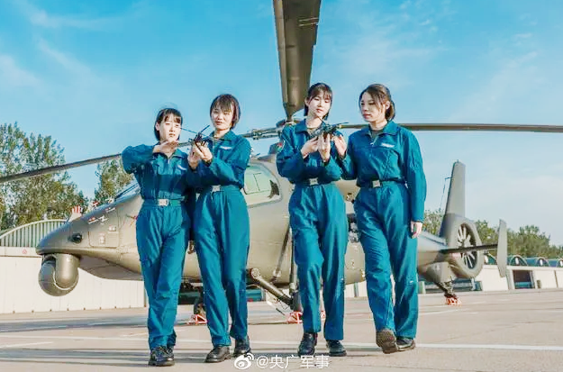 中国女兵的青春与担当,中国女兵的青春担当,热血铸魂,巾帼不让须眉