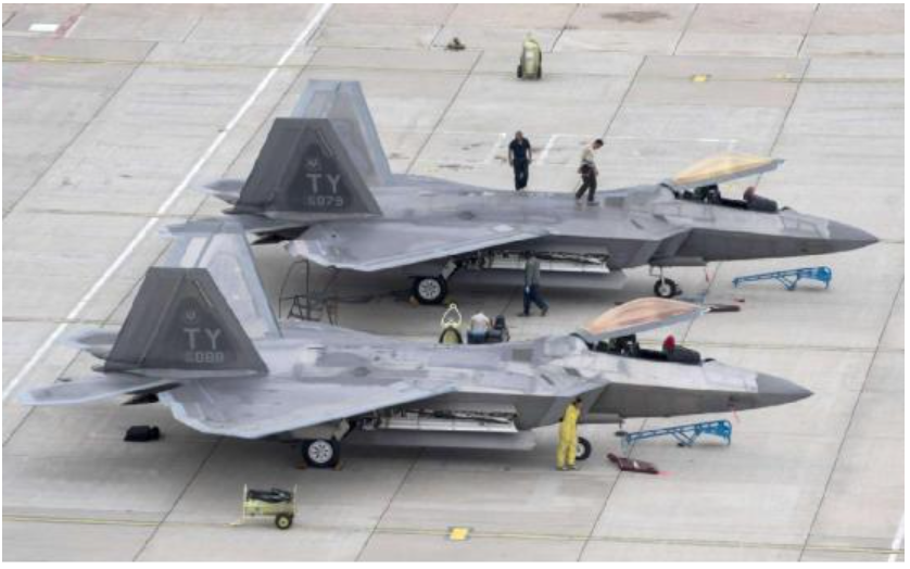 美军装备F-22图片,探索顶尖战斗机的卓越性能与独特风采,美军F-22战斗机风采,顶尖性能与独特魅力的探索