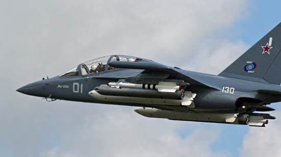 雅克130图纸，揭示冷战时期战斗机的设计奥秘，冷战时期战斗机设计奥秘揭秘，雅克-130图纸解密