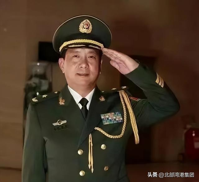 丁晓兵将军，铁血军魂的杰出代表，丁晓兵将军，铁血军魂的杰出典范