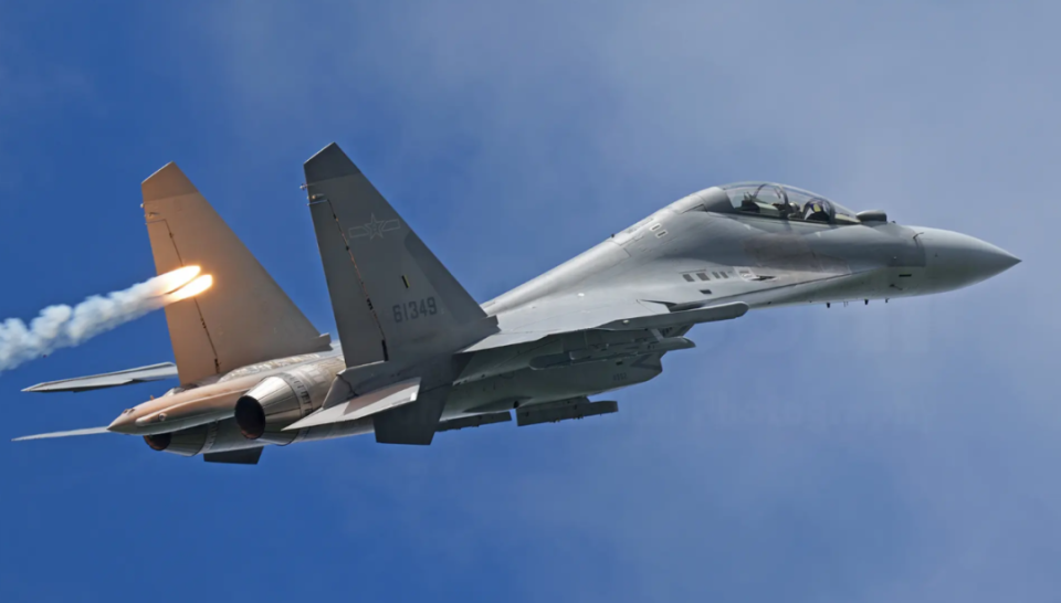 歼16战斗机航模，探索空中力量的缩影，歼16战斗机航模，空中力量缩影的探索