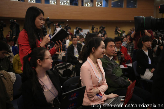 央视所有女记者名单及其卓越贡献，央视女记者名单及卓越贡献概览