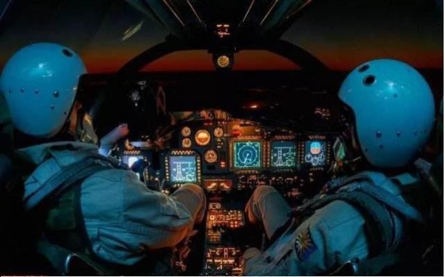 歼-16双座战斗机分工解析,歼-16双座战斗机内部职责分工解析