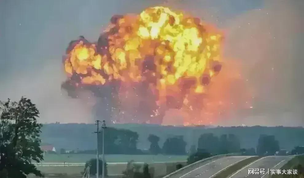 波兰导弹爆炸事件,深度探究与反思,波兰导弹爆炸事件深度探究,反思与启示