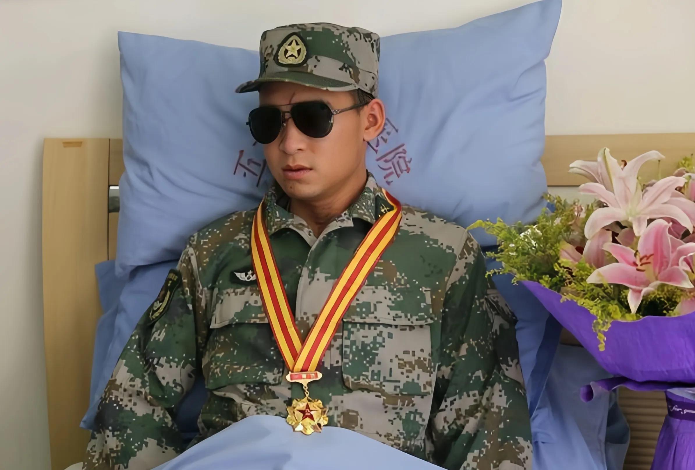 八一勋章的评选标准，荣誉与贡献的双重考量，八一勋章评选标准，荣誉与贡献的双重审视