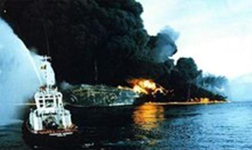 福特号航空母舰的尺寸与威力，福特号航空母舰，尺寸与威力的完美结合