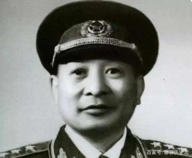 爷爷是开国将军的明星,荣耀与传承,爷爷是开国将军的明星,荣耀传承之路