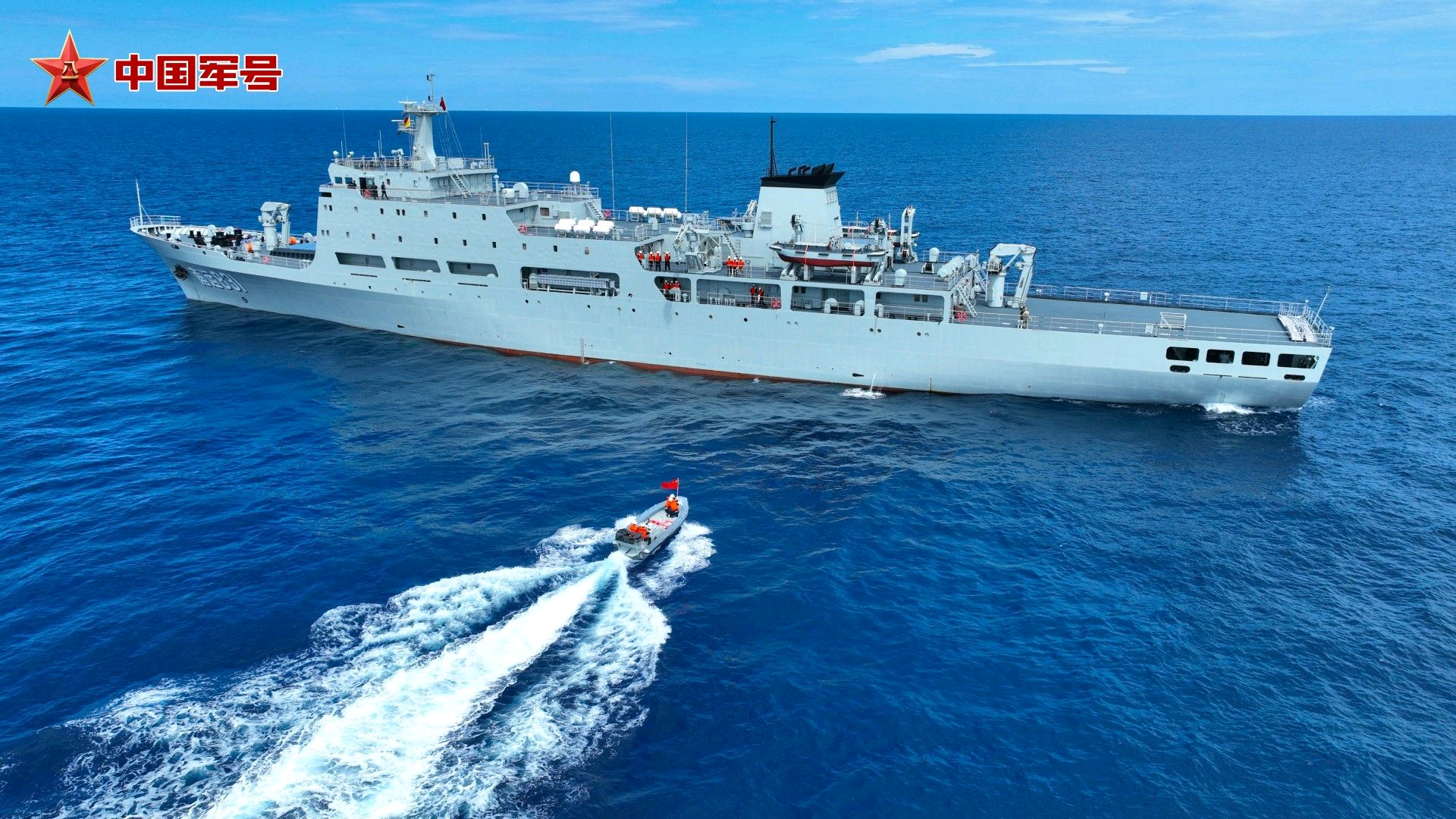 中国海军运输船,走向深蓝的重要力量,中国海军运输船,深蓝征途上的重要力量