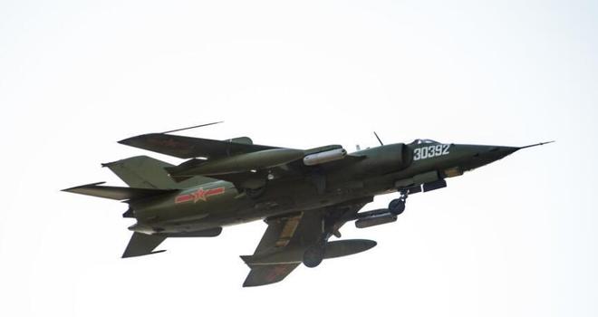 强5攻击机最大速度,速度与力量的完美结合,强5攻击机,速度与力量的巅峰展现