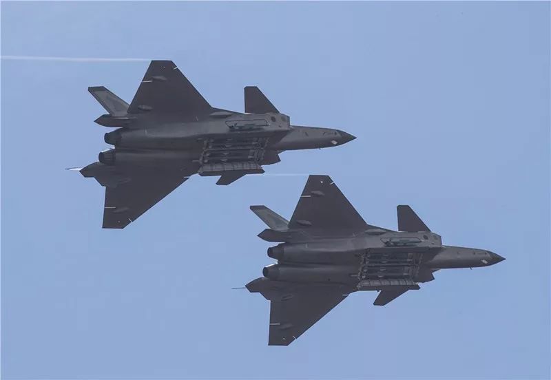 歼-20战斗机发动,中国空中力量的崭新篇章,歼-20战斗机启动,中国空中力量的新时代篇章