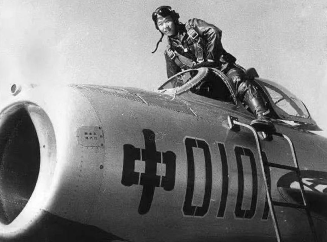 抗美援朝战争中的中国空军装备,回顾与反思,抗美援朝战争中的中国空军装备回顾与反思,装备变迁与战争影响探究