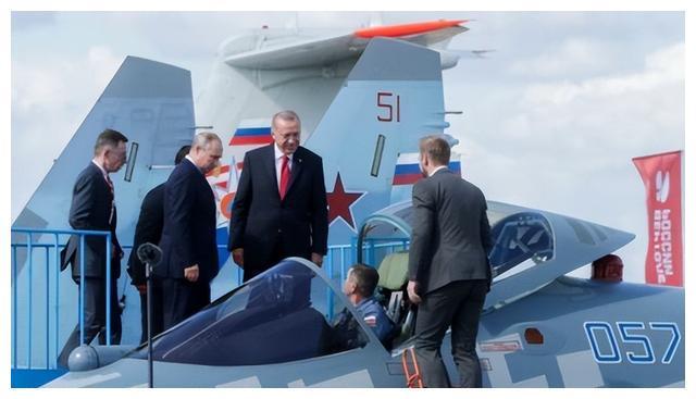 苏47与苏57,哪一款更优秀?,苏47与苏57,哪款战斗机更出色?