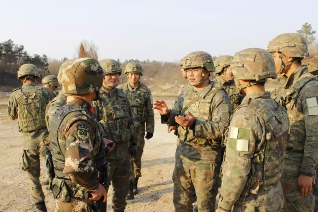 星空迷彩编制服饰,时尚与实用的完美结合,星空迷彩编制服饰,时尚与实用完美融合