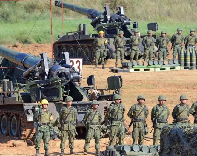 中国人民解放军各军兵种人数概况,中国人民解放军各军兵种人数概览