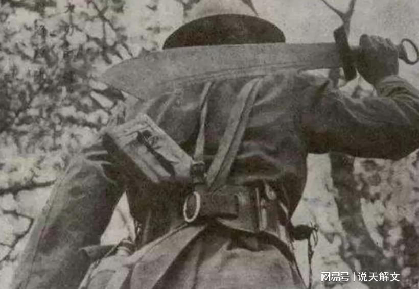 日军为何放弃大檐帽,历史背景下的深度解析,日军放弃大檐帽的历史背景深度解析