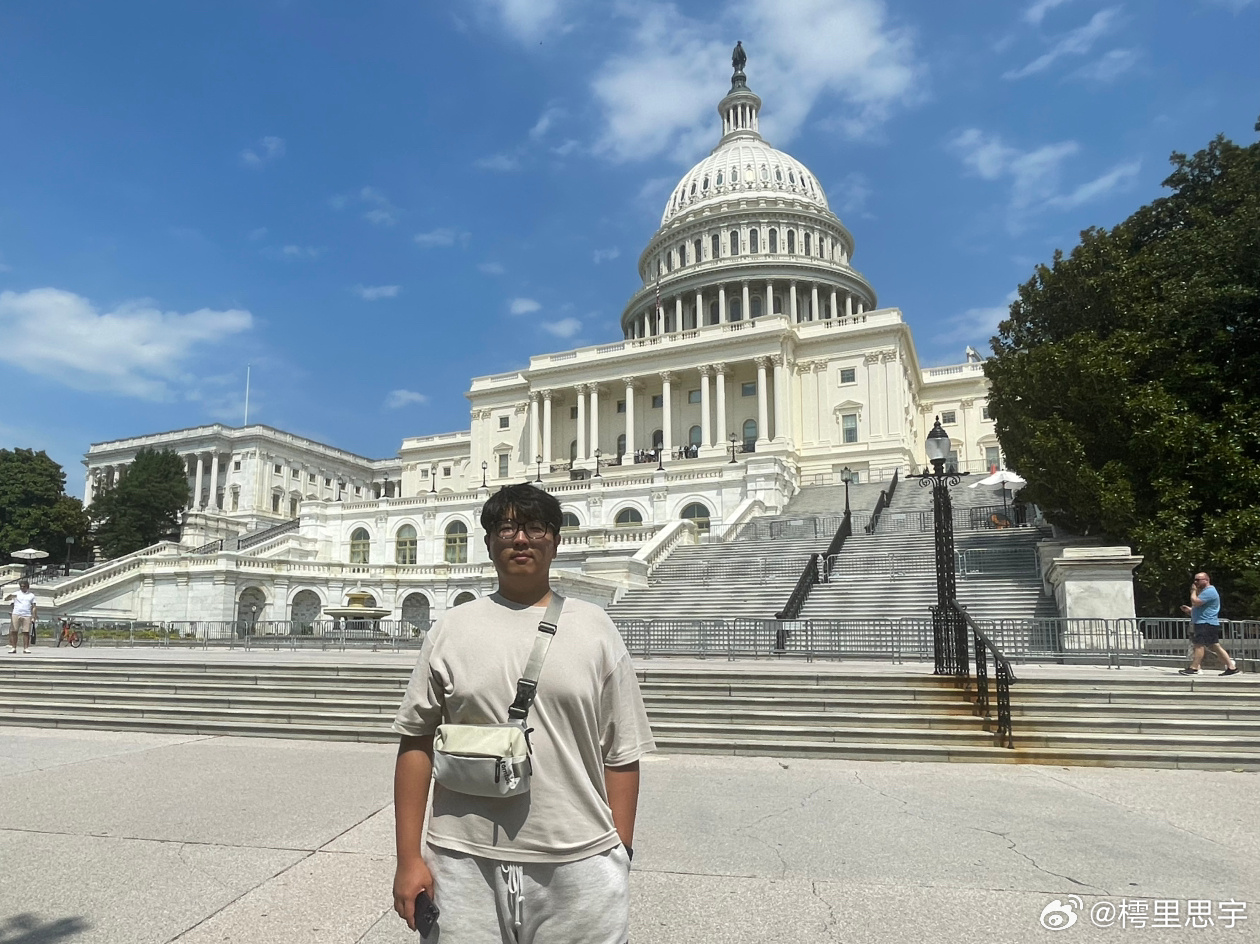 华盛顿小伙,城市之光下的青春故事,华盛顿小伙,城市之光下的青春篇章