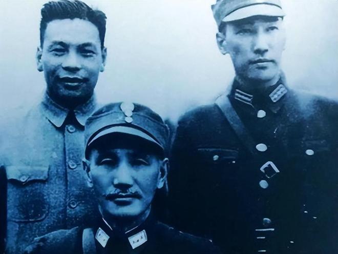 蒋介石与永丰舰照片,历史的见证与回忆,蒋介石与永丰舰照片,历史的见证与永恒回忆