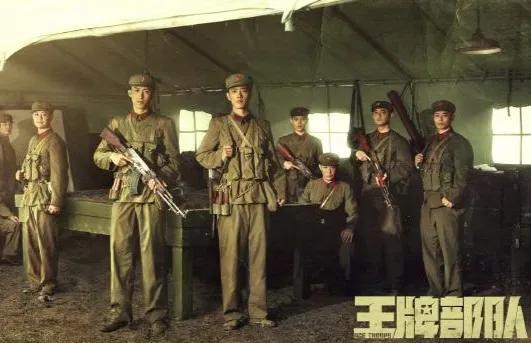 军人的情怀,坚韧、无私与荣耀的象征,军人的情怀,坚韧无私,荣耀的象征