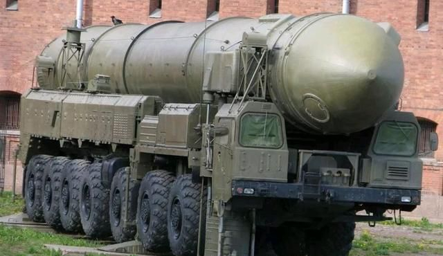 白杨州际导弹,技术前沿与国家安全的坚实保障,白杨州际导弹,技术前沿与国家安全的守护神