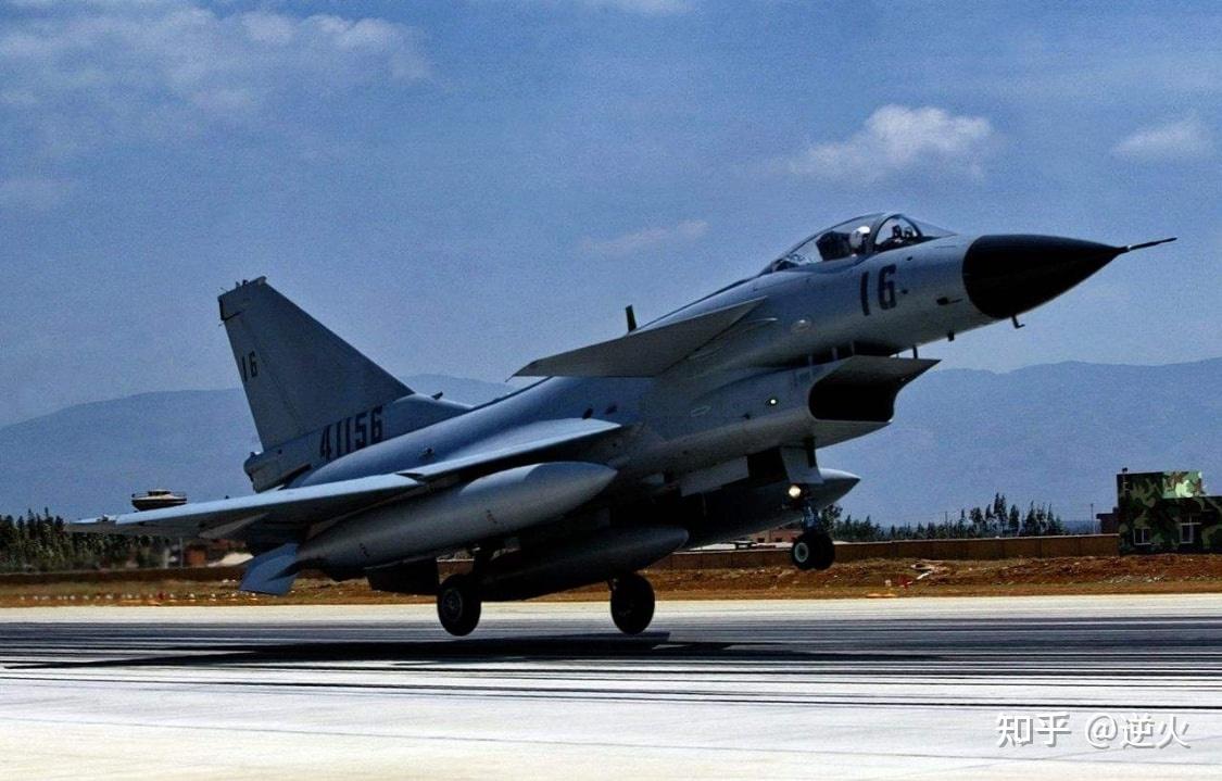 歼-10战斗机的技术特点,歼-10战斗机的技术特色与优势