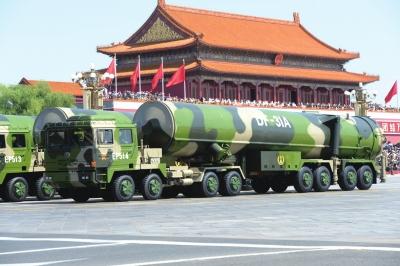 东风导弹家族中的新星,东风21D与东风26的区别探讨,东风导弹家族新星揭秘,东风21D与东风26的区别探讨