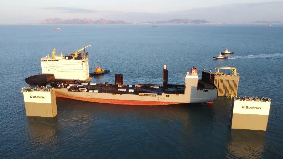 半潜船案例深度解析,半潜船案例深度剖析