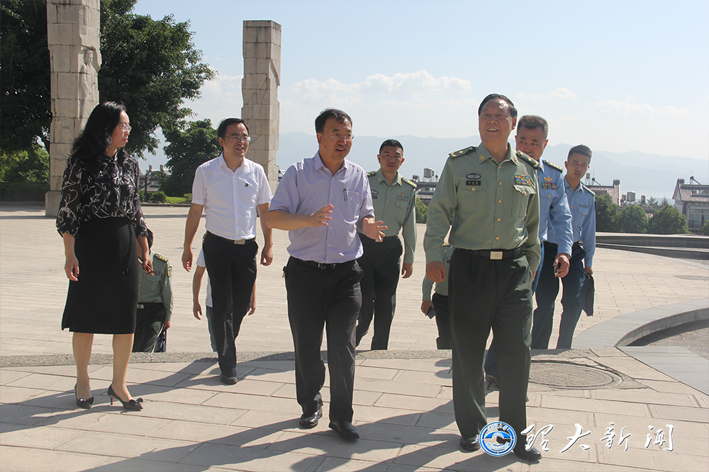 吕美璋,一位闪耀于时代的杰出人物,吕美璋,时代杰出人物的璀璨光芒